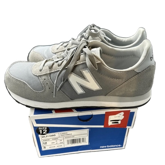 New Balance 311, Women Classics Traditionnels Sneakers, Size 12 M, , Gray-09-08 - Picture 1 of 8